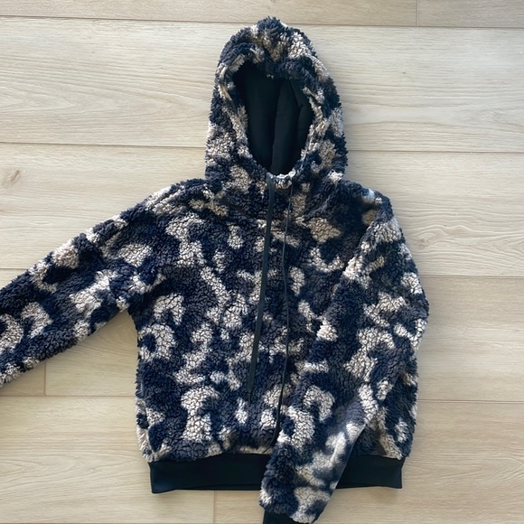 Zella Faux Shearling Camouflage Hooded Pullover Jacket - Picture 2 of 5